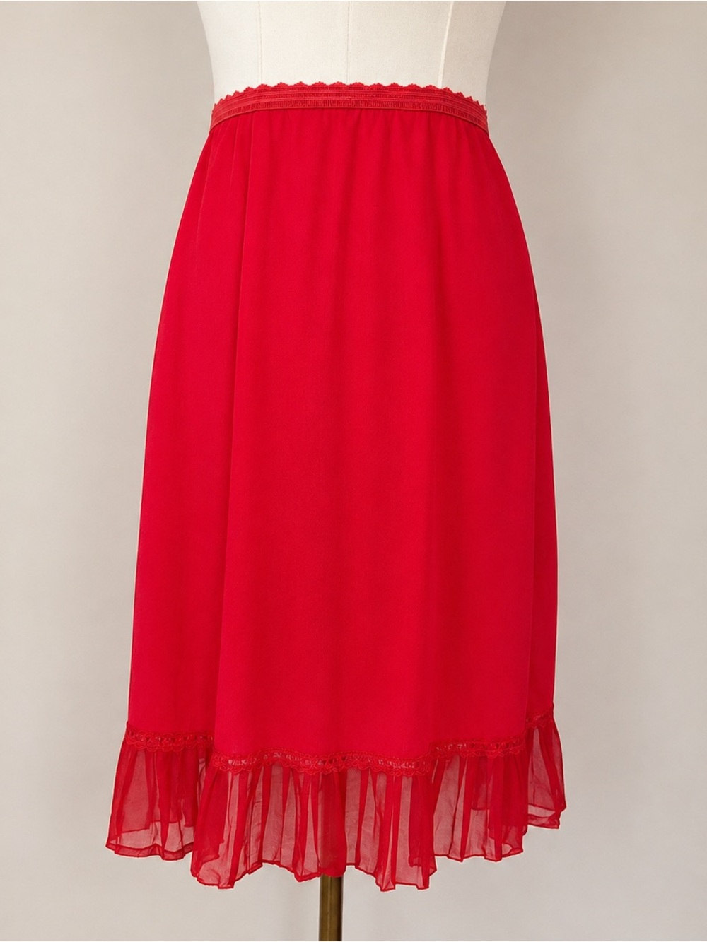 Vintage Lingerie 1960s–70s Formfit Rogers Red Half Slip M Chiffon Ruffle Lace